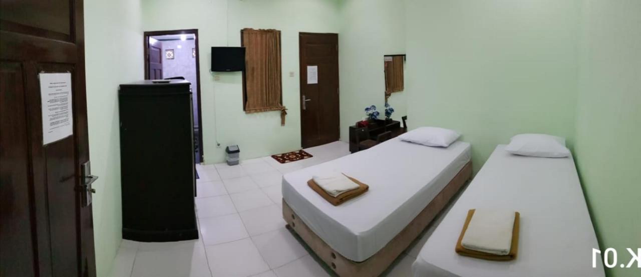 Embe Pitoe Syariah Gejayan Mitra Reddoorz Hotel Pakualaman Ngoại thất bức ảnh