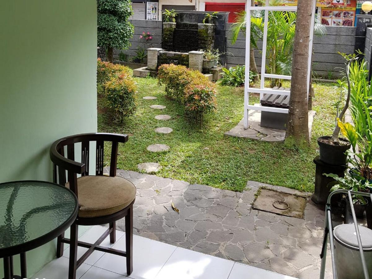 Embe Pitoe Syariah Gejayan Mitra Reddoorz Hotel Pakualaman Ngoại thất bức ảnh